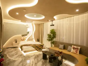 Chuyu Homestay (Zhong Yang Street Chinese Baroque District Subway Station)