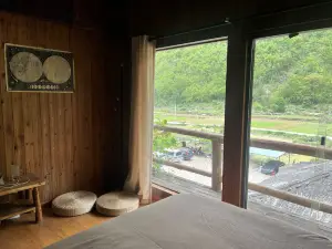 Slow Days Carriage Homestay