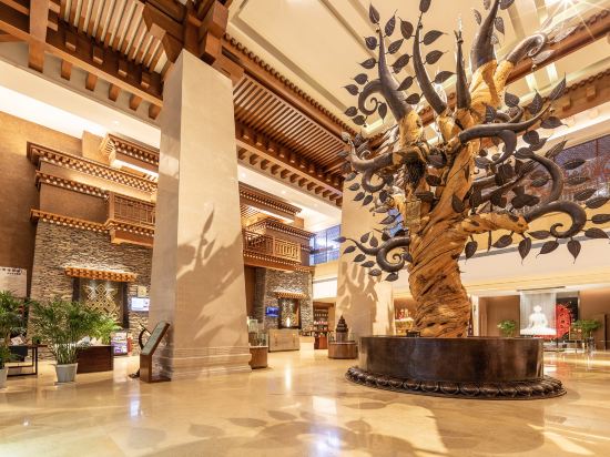 Qomo Langzong  Hotel