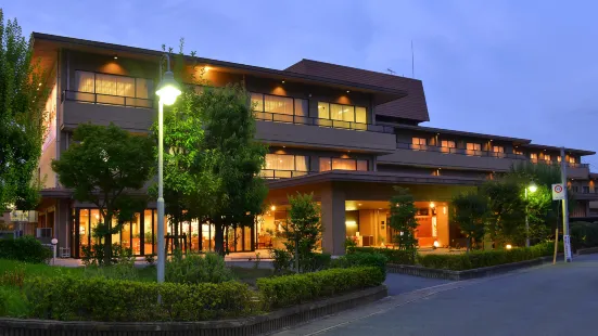 嵯峨嵐山比納里奧飯店