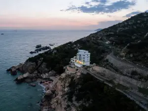 Floral Hotel · Listening to the sea Hotel