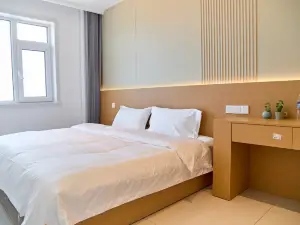 Fengning Defeng Manor