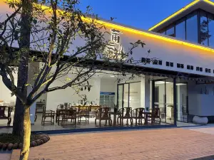 Puyun Mountain Bed and Breakfast