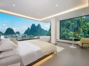 Yangshuo Miaoxiang Sky Mirror Hotel