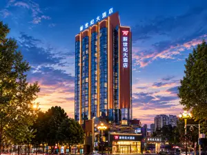 YI LIANG NEW CENTURY LUXURY HOTEL