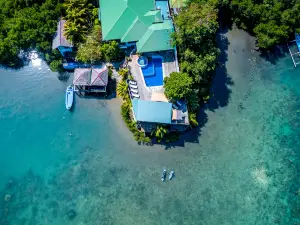 Edgewater Dive & Spa Resort