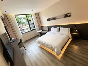 Fuyuan Qile Hotel