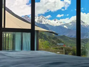 Dawa Gengza Yunshang Xingkong Vacation Apartment