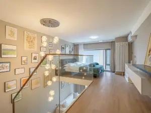 Qujianhai · Yueshang Loft Family Resort Hotel (Dalian Port East Fifth Street Venice Water City)