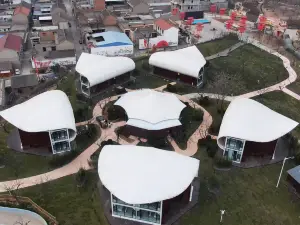 Zaohua Hot Spring Resort