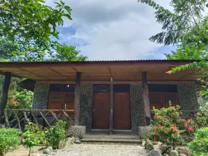 Tangkahan Inn