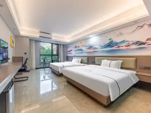 Haiyue Hotel (Sanjiang Trade City, Free Airport Shuttle, Self-Service Laundry)