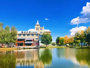Yili Black Bee Manor Eco Hotel