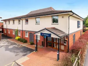 Travelodge Oldham Chadderton Hotel