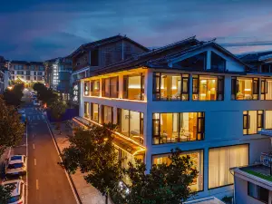 Libo Minhangju B&B (LiBo Xiaoqikong Dongmen Branch)