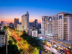 Nanning Jinshuiwan International Hotel ( Nanhu Park Macun Subway Station)