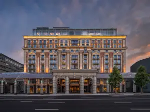 The Carlton, Moscow