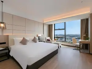 Encounter Movie Hotel (Xinxiang East High-speed Railway Station)