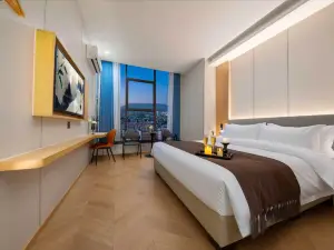 Chengyue · Luse Hotel (Chongqing Bishan Junhao Central Avenue)