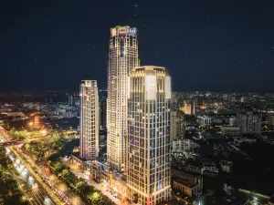 Ya Hotel (Haikou Riyue Square Duty Free Shop)