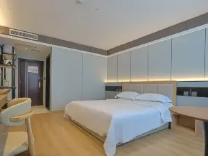 Lichuan Xinyuan Hotel