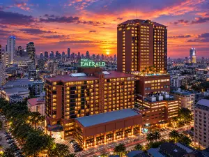โรงแรม ดิ เอมเมอรัลด์ กรุงเทพฯ รัชดา