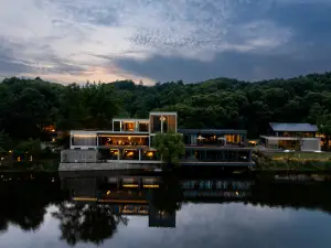 Bailuzhou Homestay