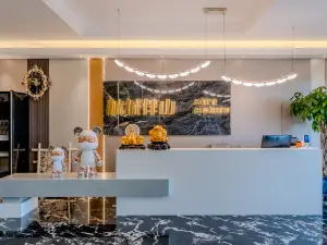 Lin Cheng Mountain View Hotel
