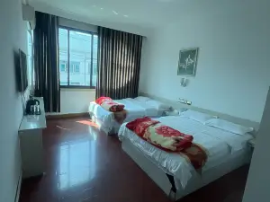 中強ホテル 余慶
