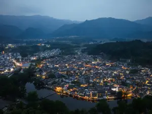 Yue Ji · See Bluestone · Century-old House · Original Qing Song style homestay