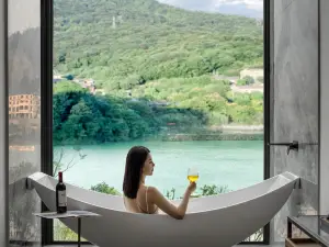 Dongjiang Lake Xinbo Harajuku Homestay