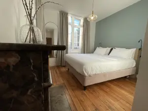Appartements boutique dans un hôtel particulier rénové Centre & gare Parking privé