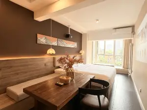 Yueshangxu Homestay (Yongning Men Zhongmao Plaza)