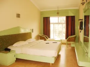 Hotel Sapphire Garden View