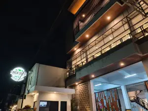 Finch Suite
