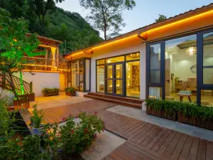 Supreme Home and Three lane Homestay