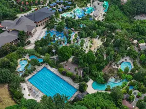 Ningnan Kaidilira Wenquan Wellness Resort Camp
