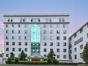 草海國際大飯店（畢節威寧草海北坡生態公園店）