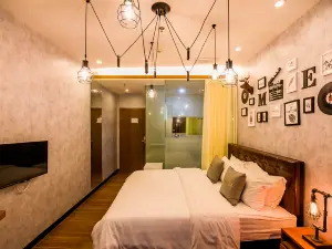 Zhuxing Boutique Theme Hotel