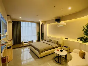 Qingquanyaju Homestay (Yuanzhou District Dihao Plaza)