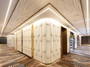 雲與白馬設計師酒店（瀋陽站太原街店）