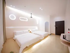 Meizhou Island One Line Inn (Mazu Ancestral Temple Rainbow Road Beach Store)