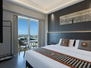 Yihuajian Hotel (Changde Happy City High Speed Railway Station)