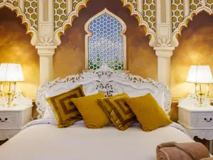 Thomas Paine Hotel