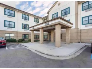 Motel 6 Suites Chicago Lisle IL
