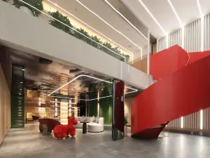 Ramada Encore Hotel