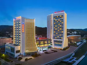 PengFei Friendship Hotel