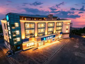 HanTing Hotel (Zhangjiakou Yu Xueronghua Avenue Ancient City)