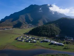 瀘沽湖嵐岳酒店