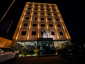 BAZ Hotel Airport Road